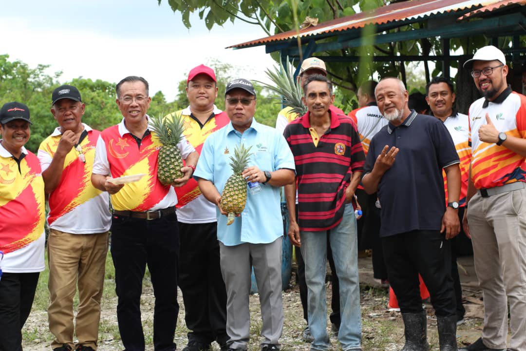 Lawatan Pemantauan Pengarah Pertanian Negeri Selangor ke Projek Pertanian Daerah Sabak Bernam